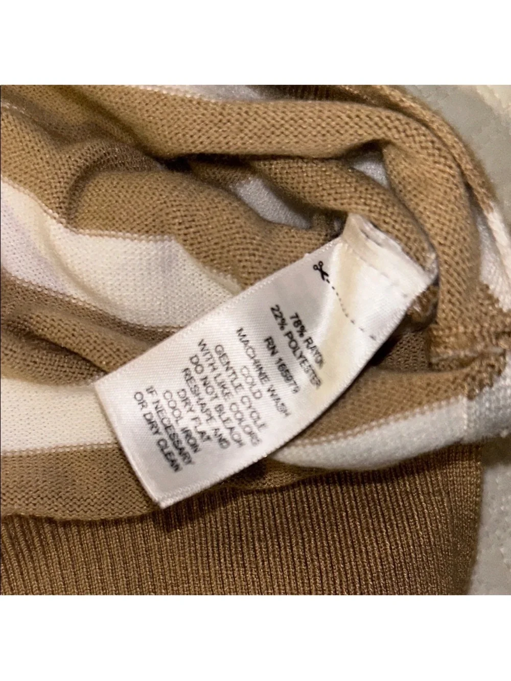 Cable & Gauge M Button-Shoulder Striped Sweater in Camel and White